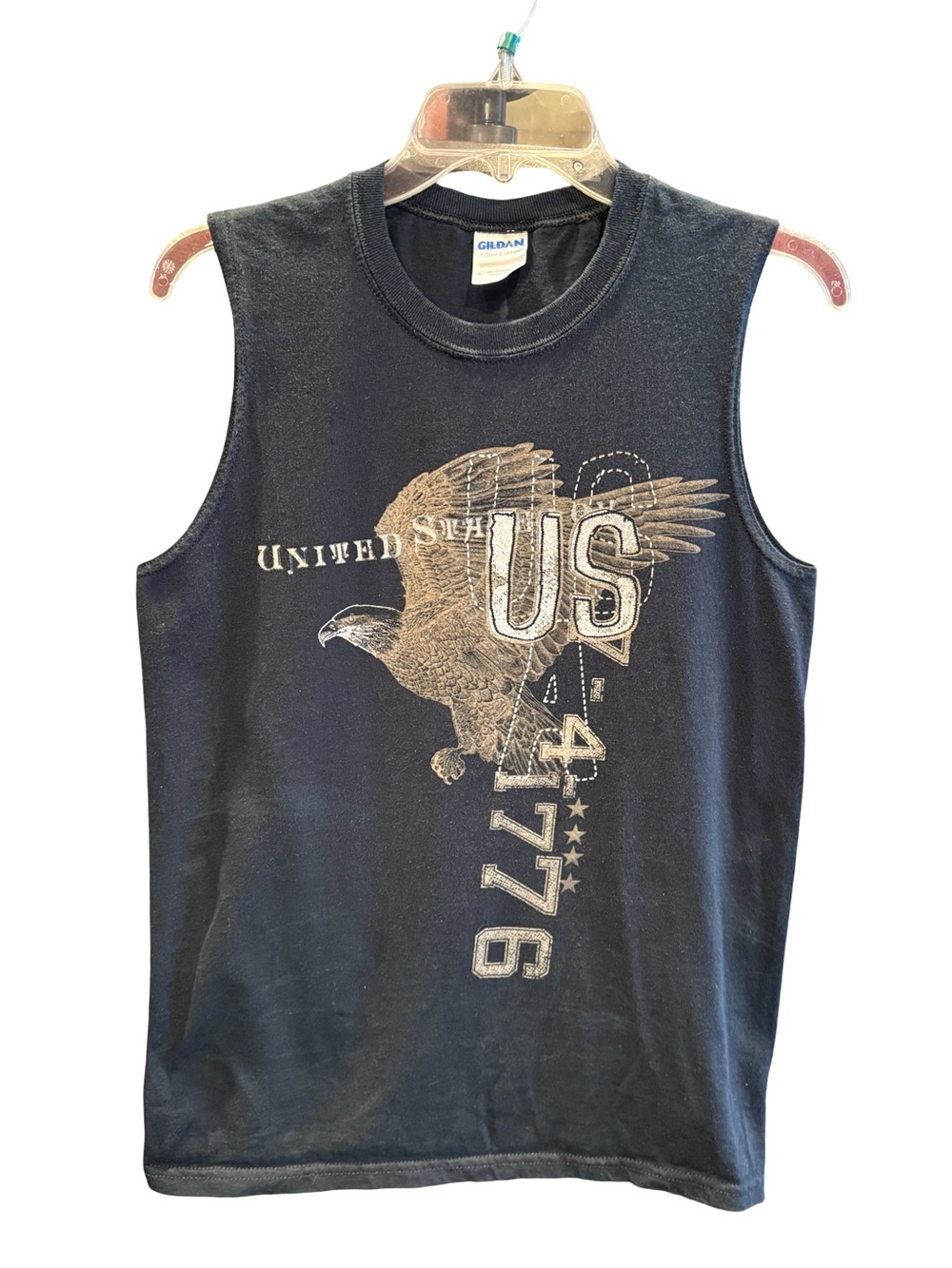 Gildan - Adult Graphic Sleeveless T-Shirt